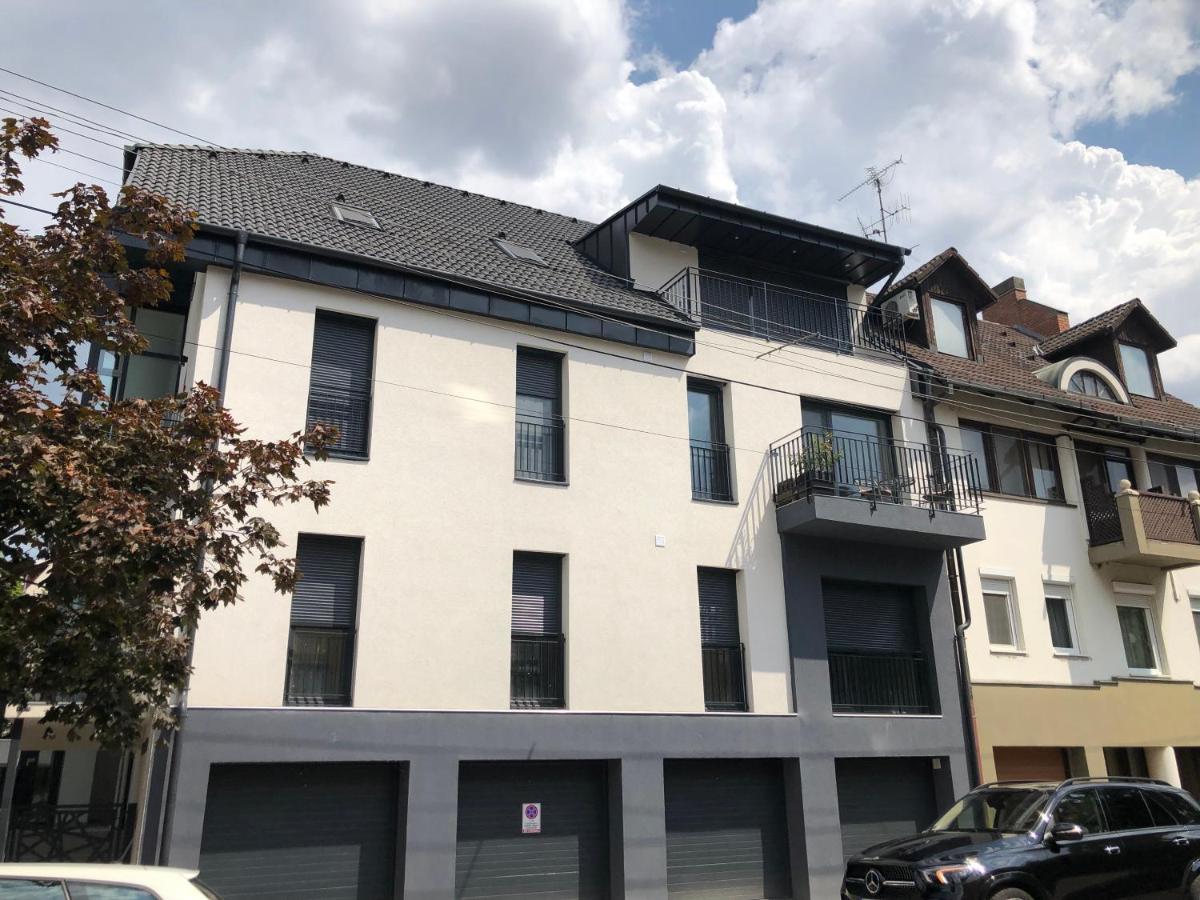 Szeged Gyoengye Delux公寓 外观 照片