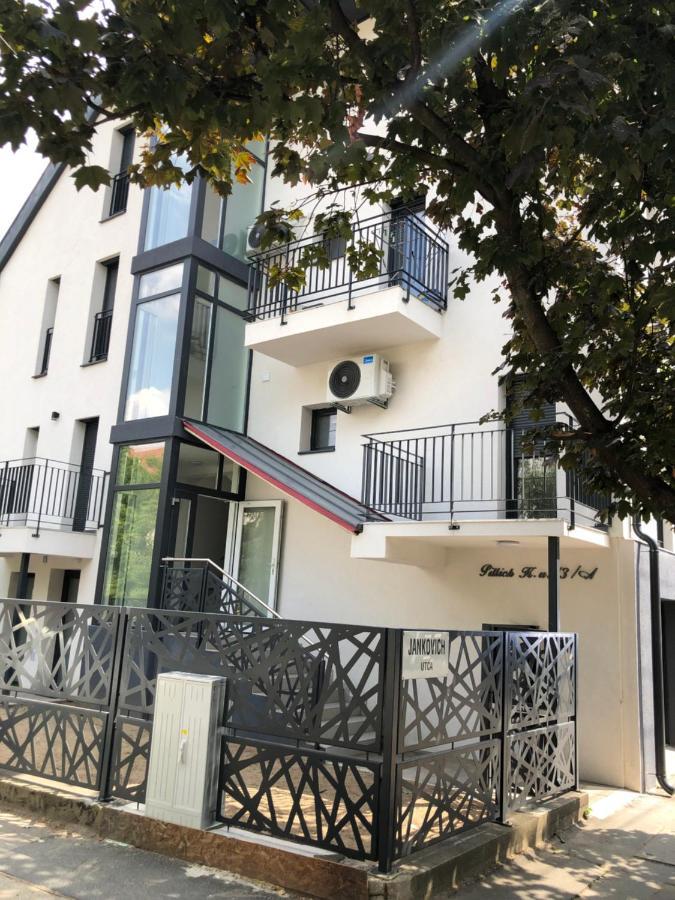Szeged Gyoengye Delux公寓 外观 照片